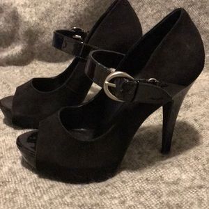 Great pre-owned condition suede peep toe heels